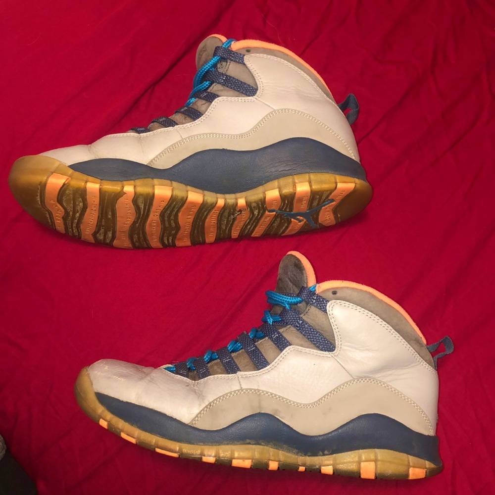 Jordan Bobcat 10’s
